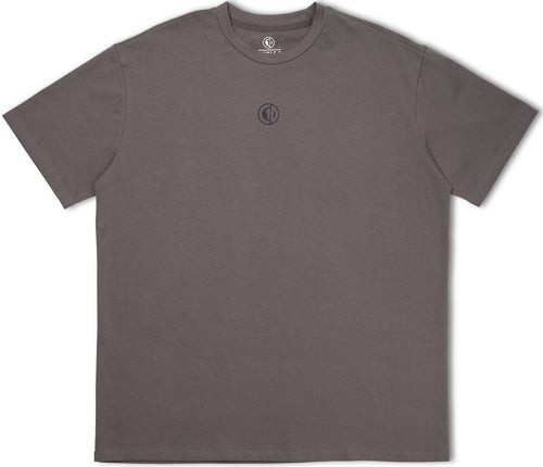 C1D | Badge Tee | Slate - Jersey Discs